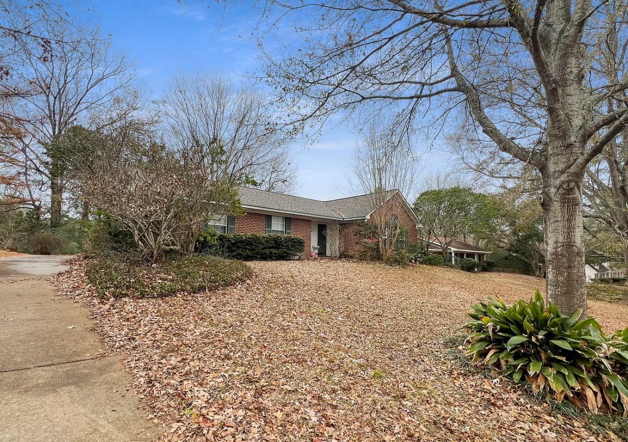 121 Falcon Ridge Dr #NA - Photo 3 of 12