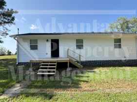 313 W Parker St - Photo 1 of 1
