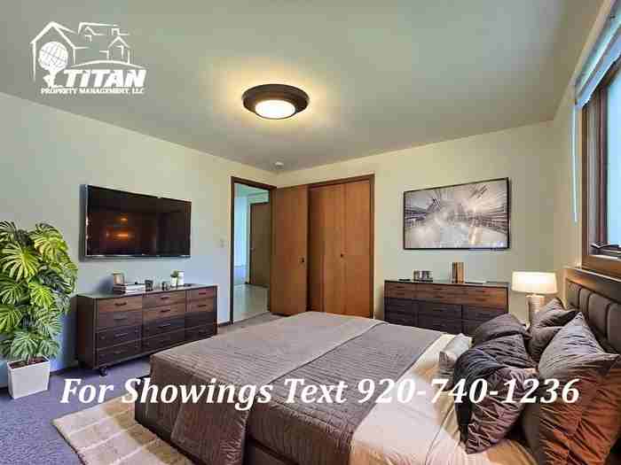 1046 Laverne Dr #2 - Photo 3 of 6