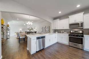 7752 S Chestnut Ave - Photo 1 of 1