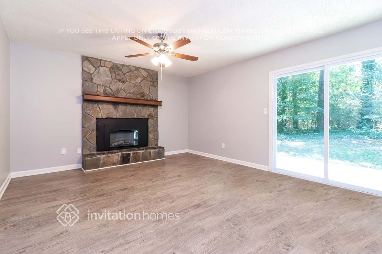 450 Padens Chase Ct - Photo 4 of 18