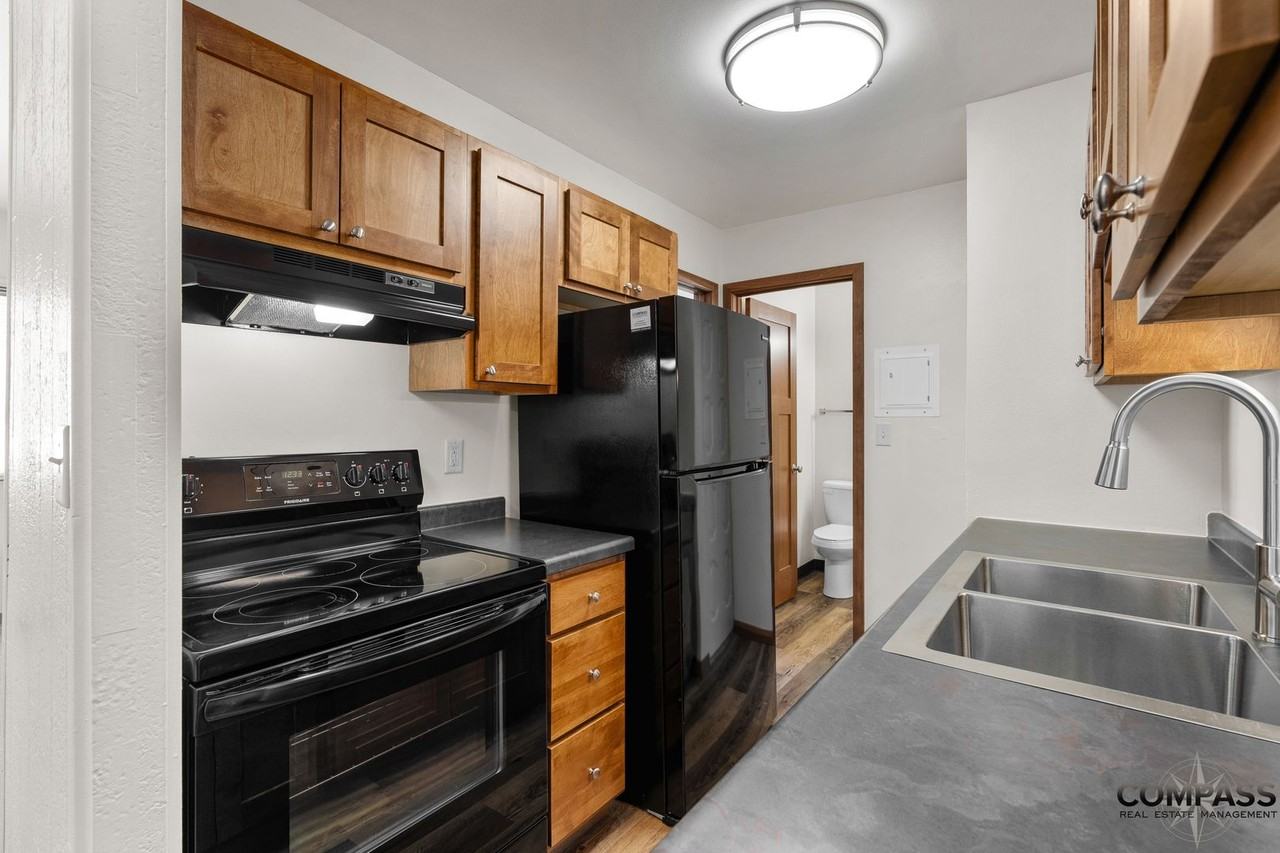 1025 W. MacArthur Avenue - Photo 3 of 34