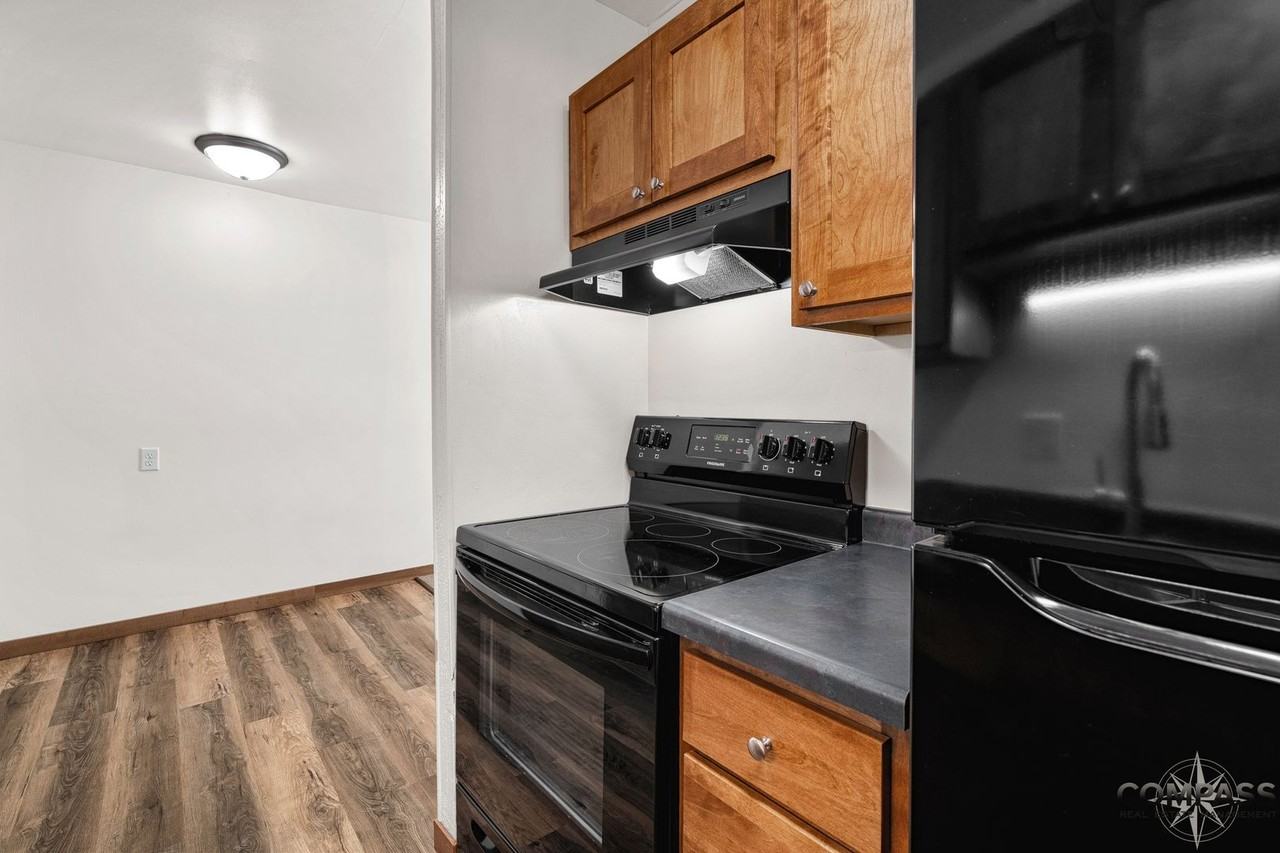 1025 W. MacArthur Avenue - Photo 4 of 34