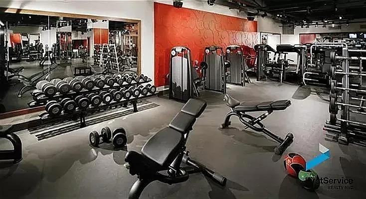 Greenwich St #724 - Photo 5 of 7