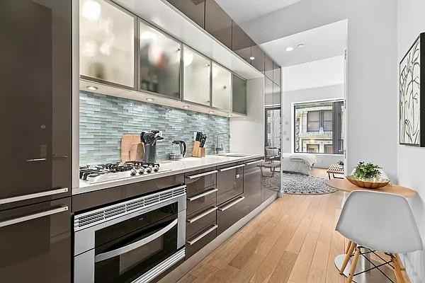 Wall St #19H - Photo 3 of 7