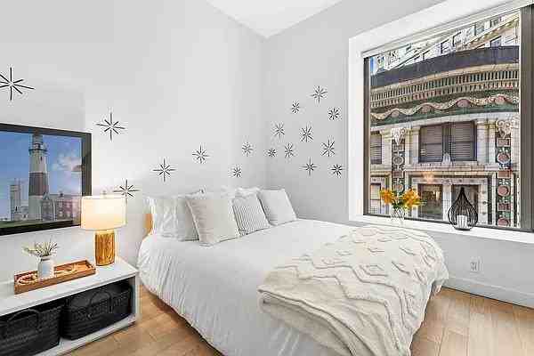 Wall St #19H - Photo 4 of 7