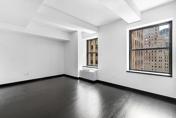 Pine St #2204 - Photo 2 of 9