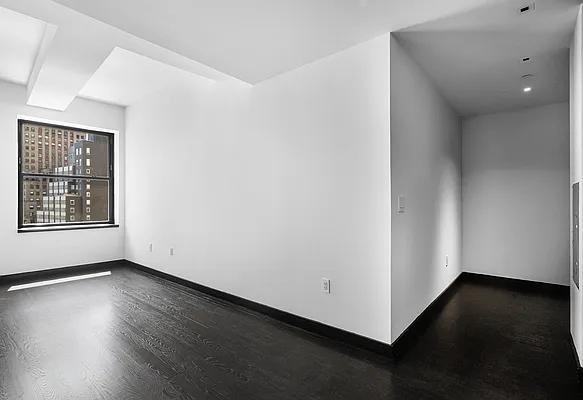 Pine St #2204 - Photo 7 of 9