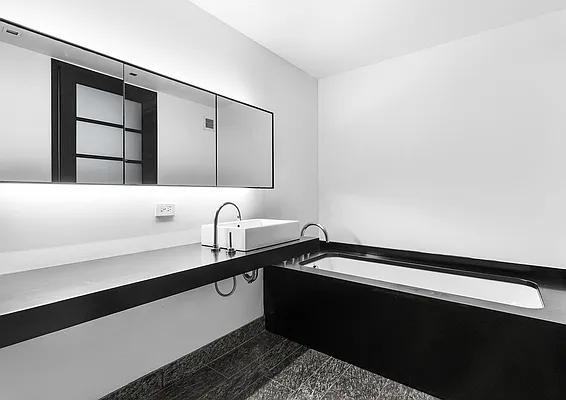 Pine St #2204 - Photo 5 of 9