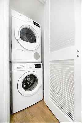 Greenwich St #5A - Photo 7 of 8