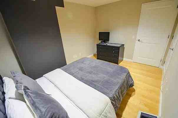 West St #15G - Photo 7 of 20