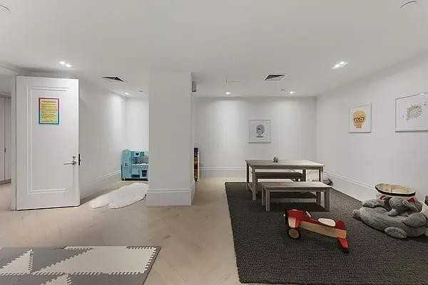 Wall St #17A - Photo 7 of 19