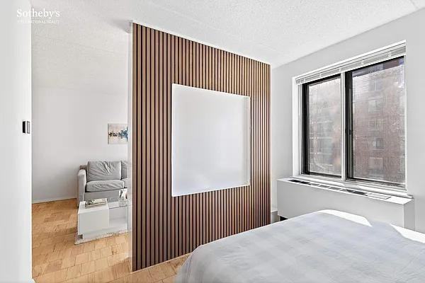 Rector Pl #5L - Photo 3 of 20