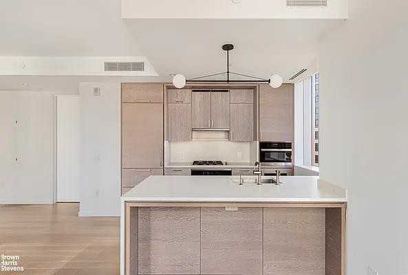 Willoughby St #18L - Photo 3 of 20