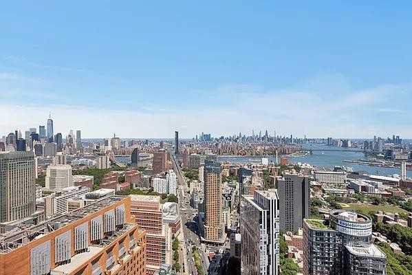 City Pt #57C - Photo 3 of 11