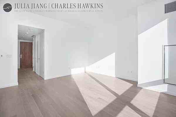 City Pt #15G - Photo 4 of 20