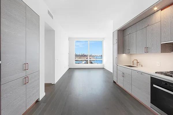 City Pt #48CC - Photo 2 of 20