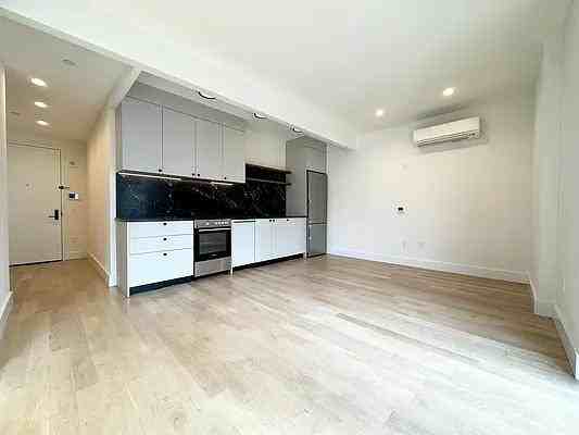 Gold St #817 - Photo 5 of 20