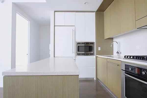 Bridge St #35F - Photo 5 of 20