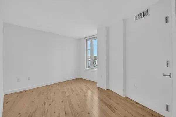 Duffield St #7F - Photo 6 of 13