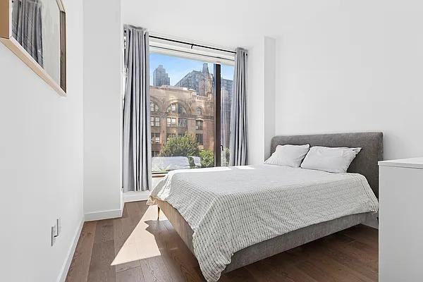 Hoyt St #5G - Photo 3 of 12