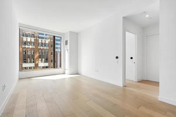 Hoyt St #11C - Photo 2 of 20