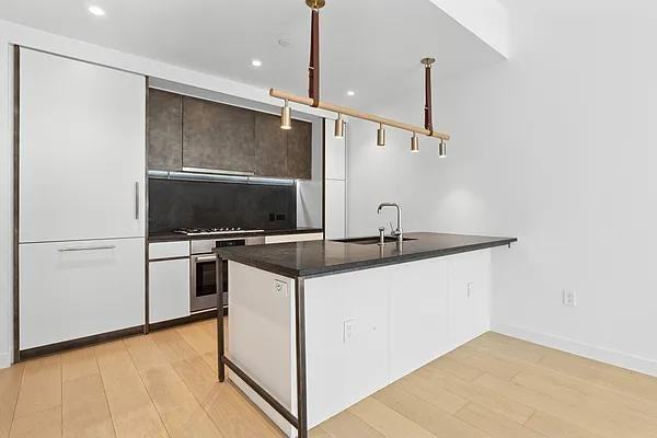 Hoyt St #11C - Photo 7 of 20