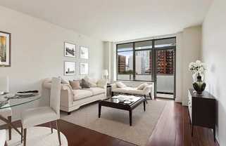 Fleet Pl #9N - Photo 1 of 1