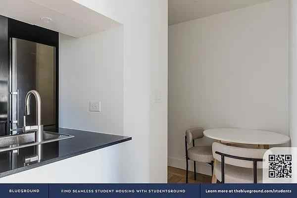 Wall St #17G - Photo 6 of 20