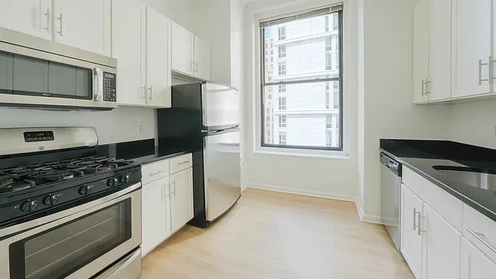 Broadway #22B - Photo 5 of 20