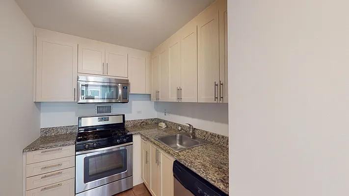 Hanover Sq #15L - Photo 2 of 10