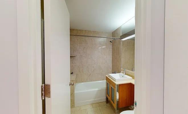 Hanover Sq #15L - Photo 4 of 10