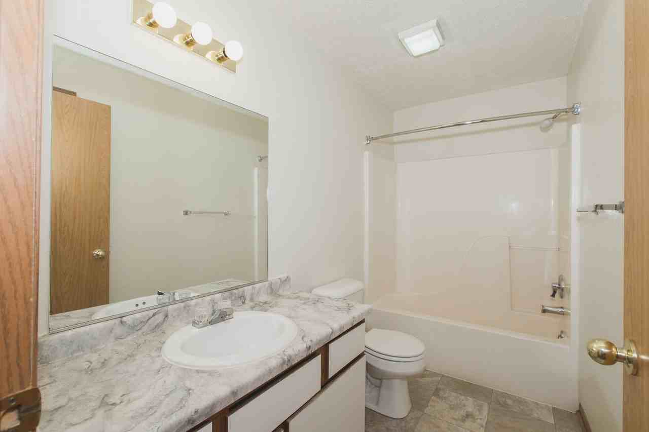 300 Schindler Place - Photo 6 of 45