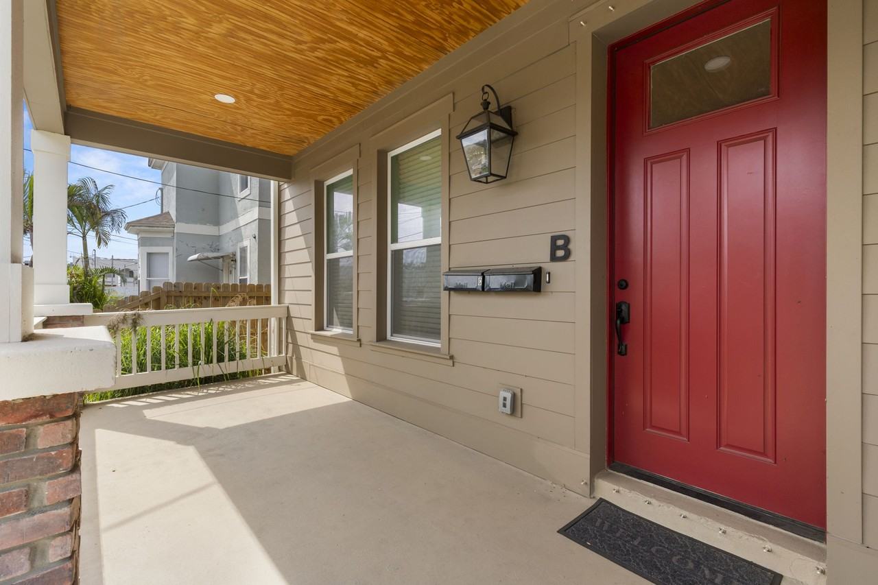 210 E Columbus Dr #A - Photo 4 of 29