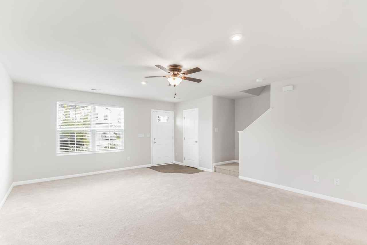 228 Nepeta Dr - Photo 3 of 20