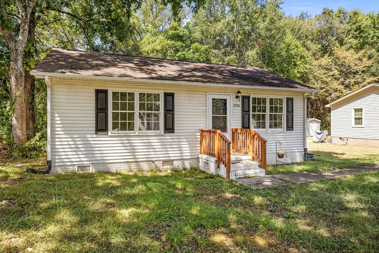 1958 Gilmore Rd - Photo 2 of 10