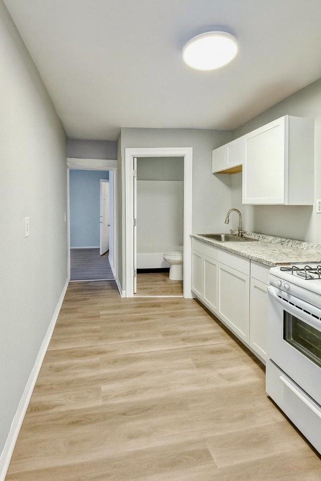 61 Thorp St - Photo 2 of 8