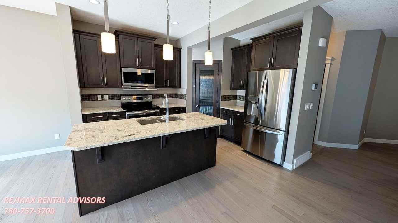 499 Evansglen Dr Nw - Photo 2 of 18