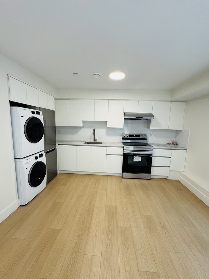 1128 West 50th Avenue - Photo 3 of 10