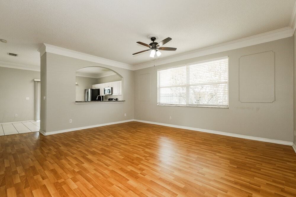 11534 Wellman Dr - Photo 3 of 16