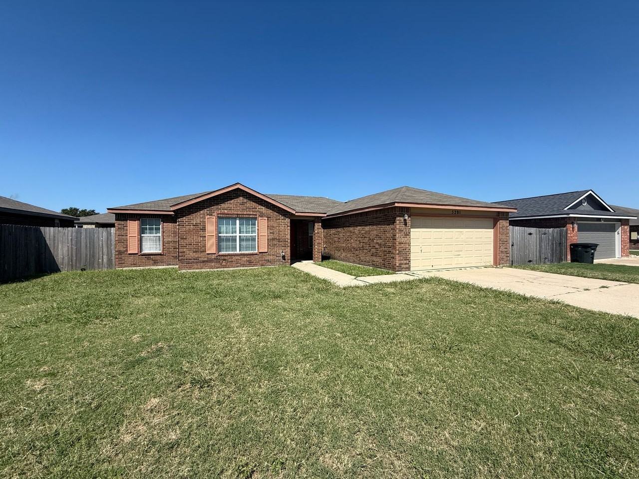 5201 Lauren Lea Dr - Photo 2 of 27