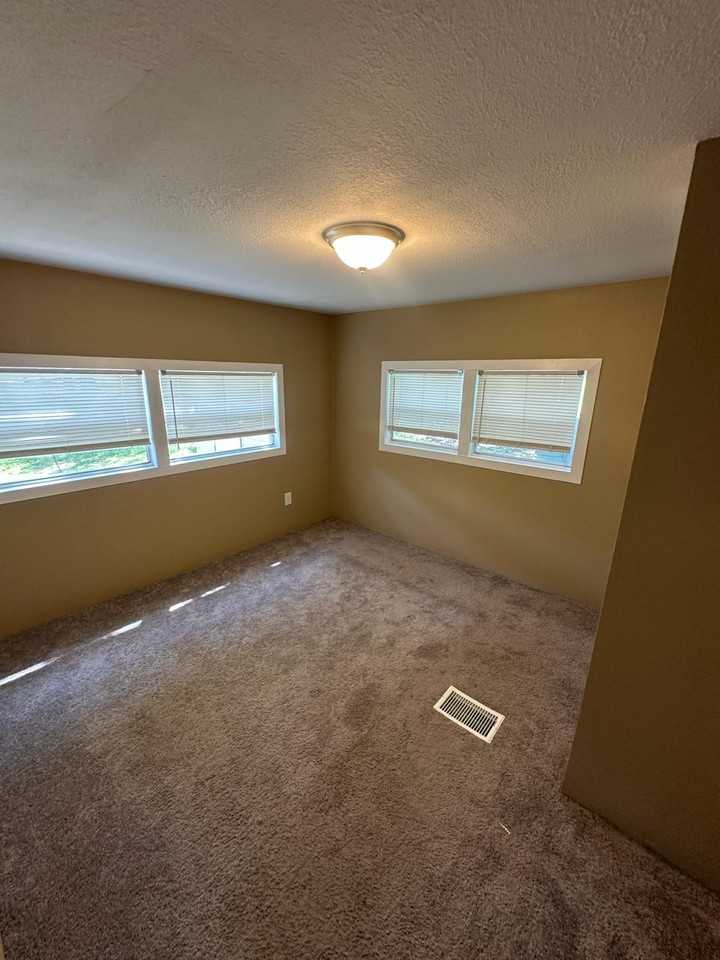 1111 N Point Lonesome Rd #4A - Photo 4 of 10