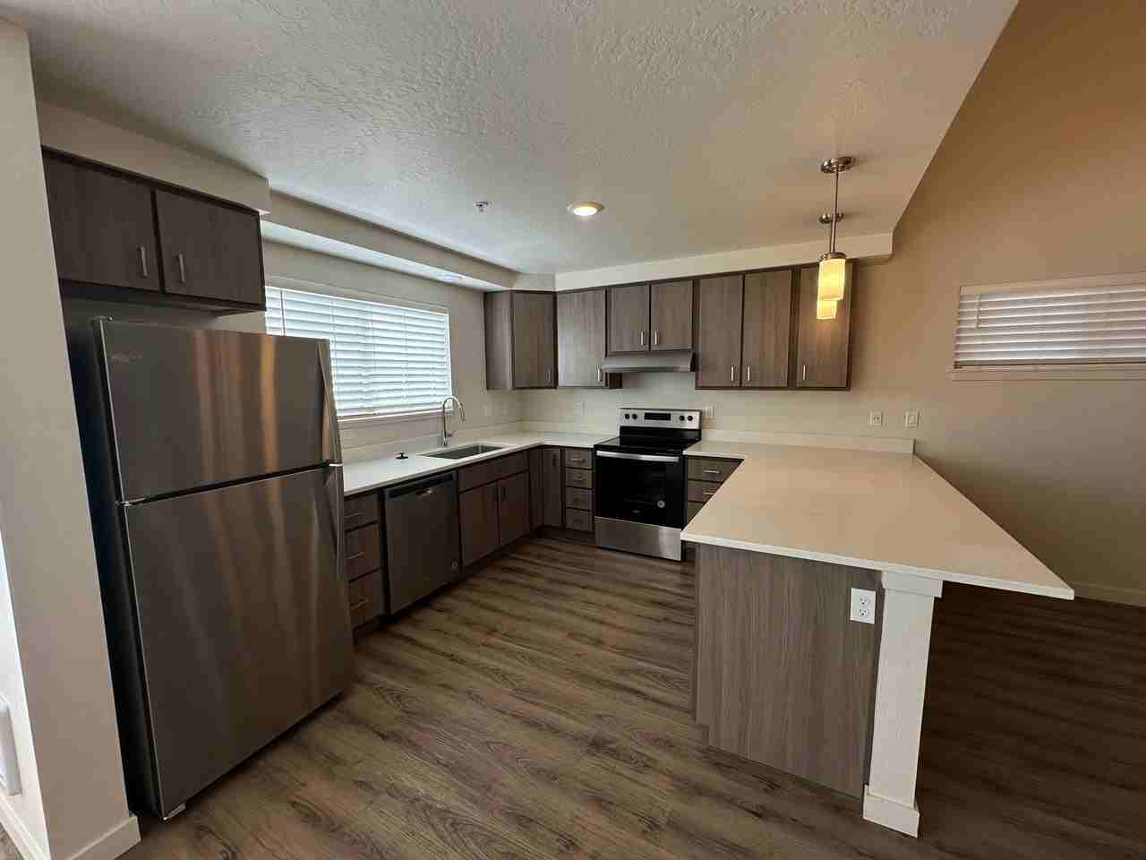 306 E Rr Ave #D301 - Photo 2 of 17