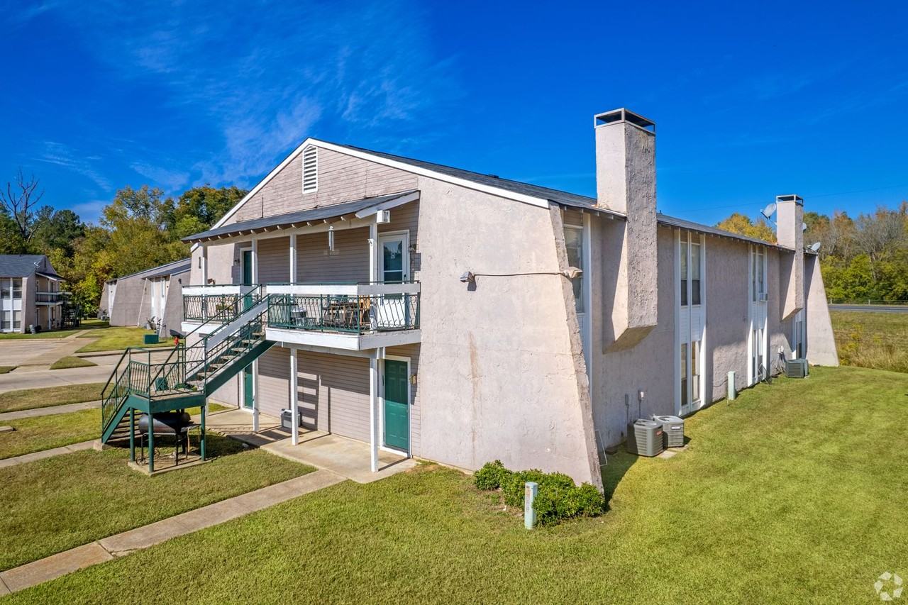 Hidden Cove - Photo 2 of 21