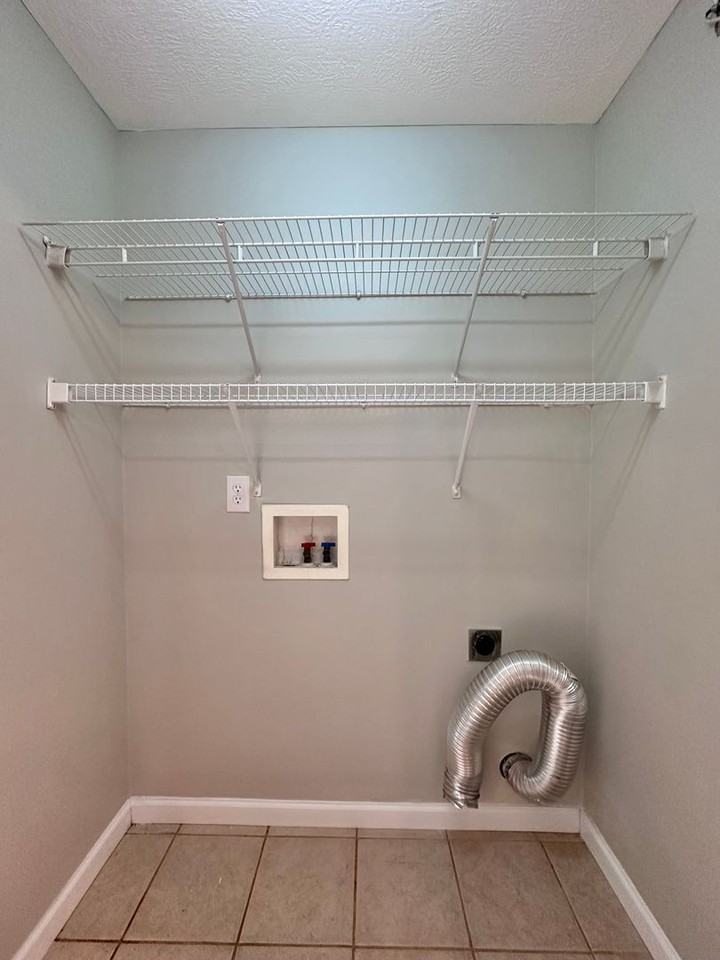 Rand Powell Apartment Homes - Photo 5 of 21