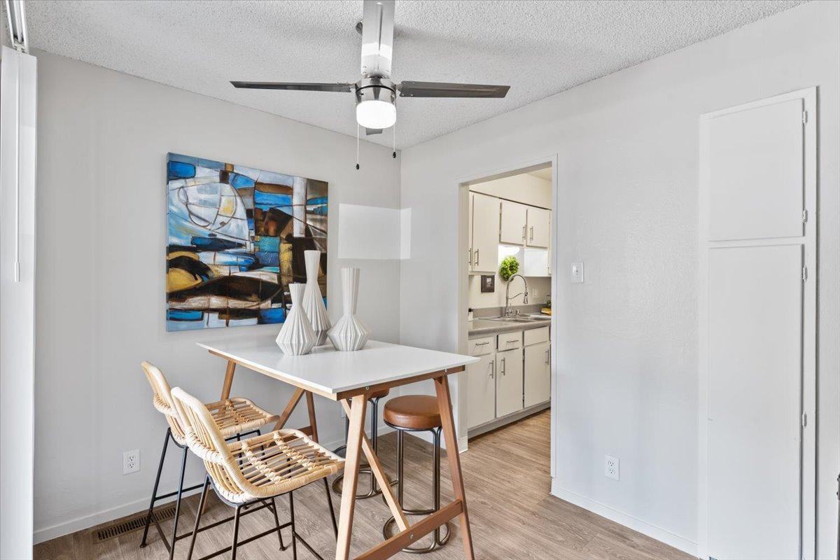 1850 Idlewild Dr - Photo 4 of 16