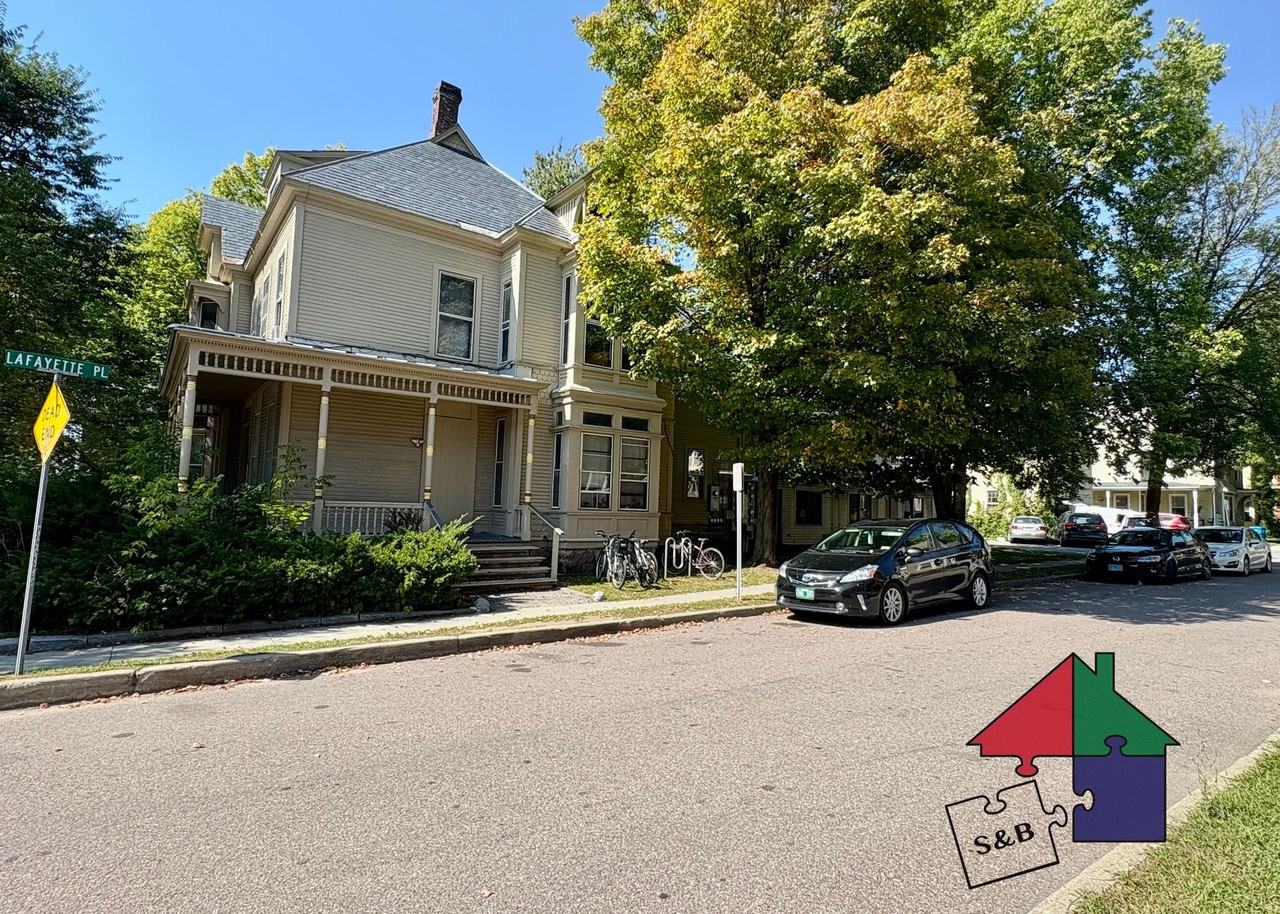 210 Pearl - Photo 3 of 6