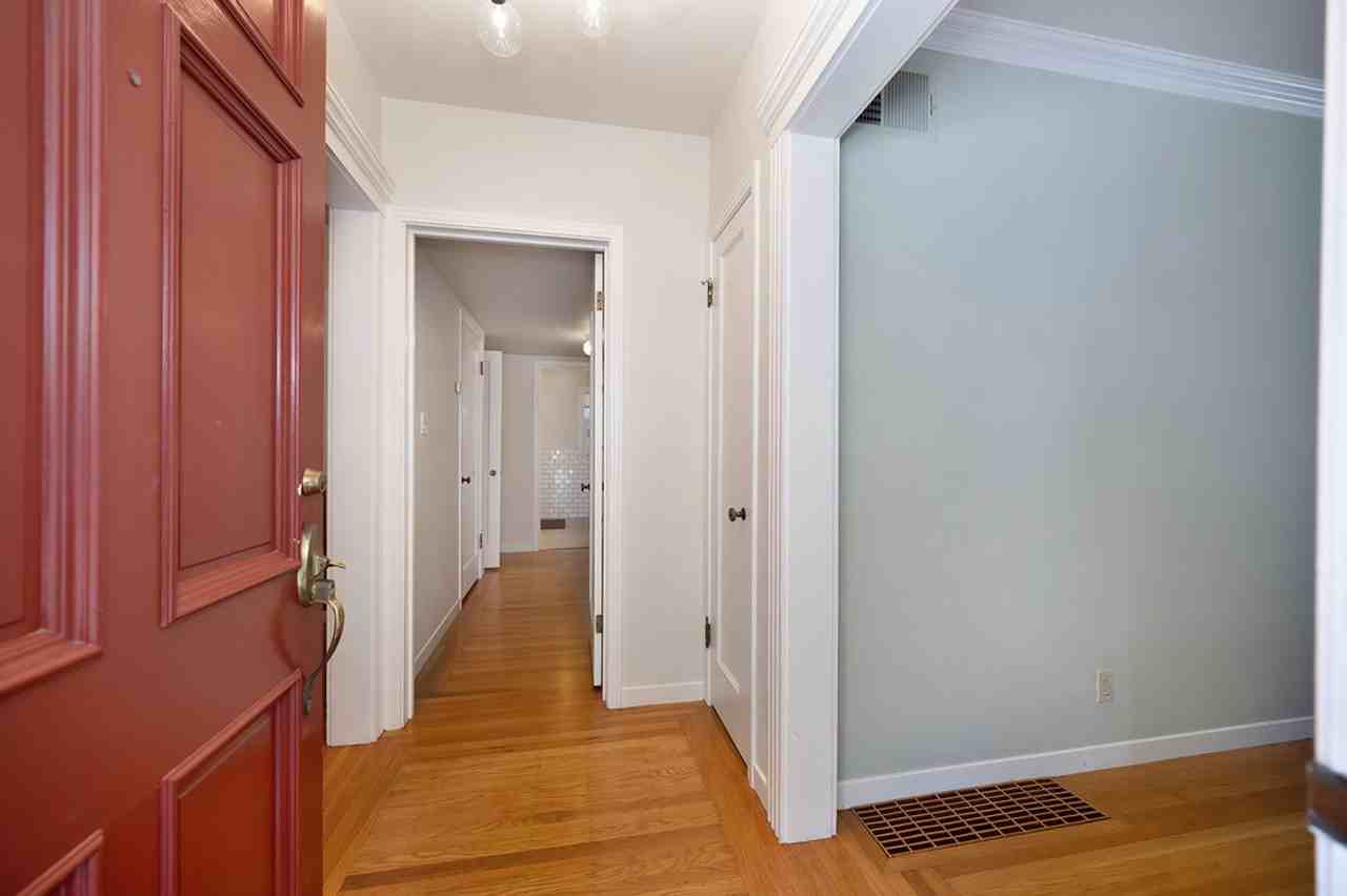 1250 Perkins Way - Photo 7 of 38