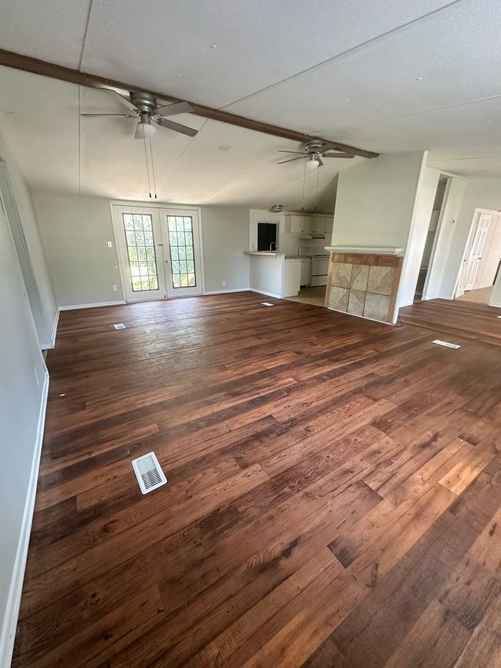 6488 Cowart Cir - Photo 3 of 20