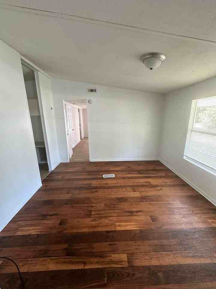 6488 Cowart Cir - Photo 4 of 20